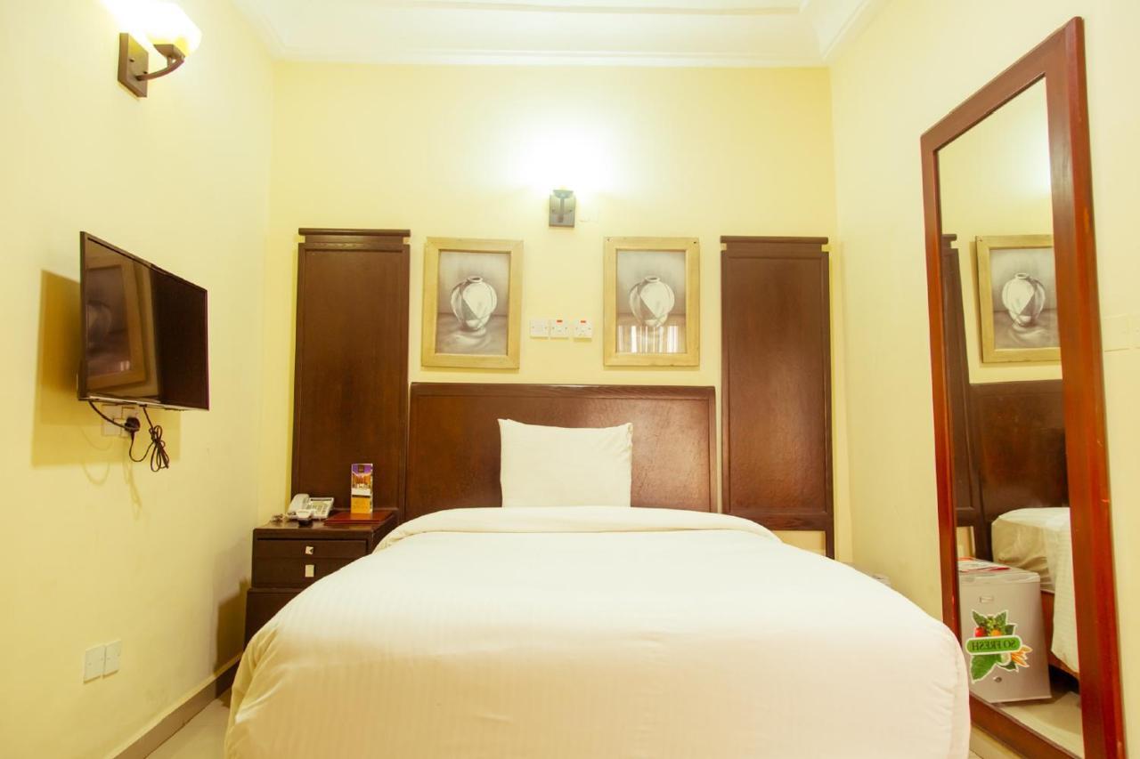 Hotel Reno Abuja Exterior photo