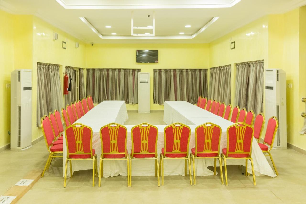 Hotel Reno Abuja Exterior photo